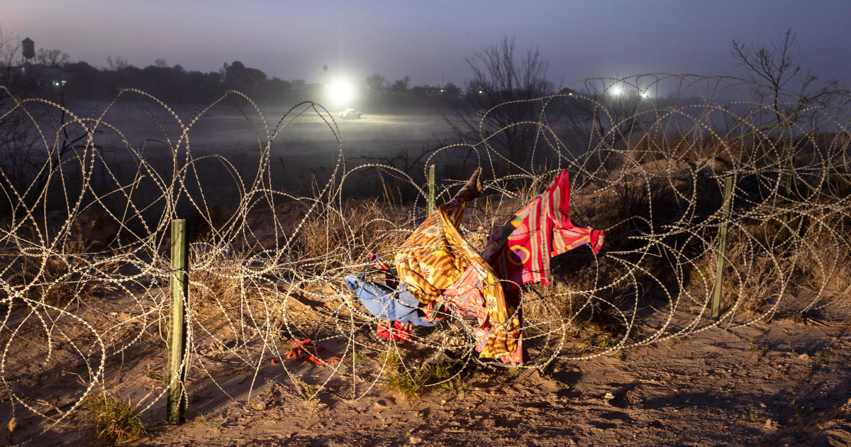 Migrant deaths spike outside El Paso