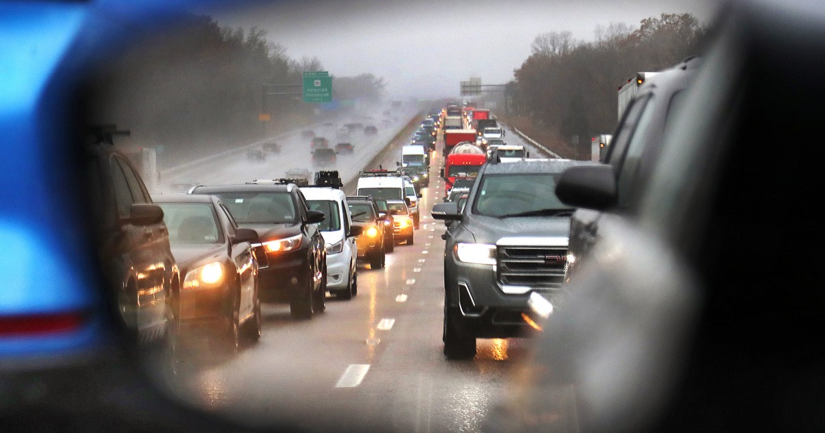 Almost 80 million expected to travel over Thanksgiving in record-breaking getaway