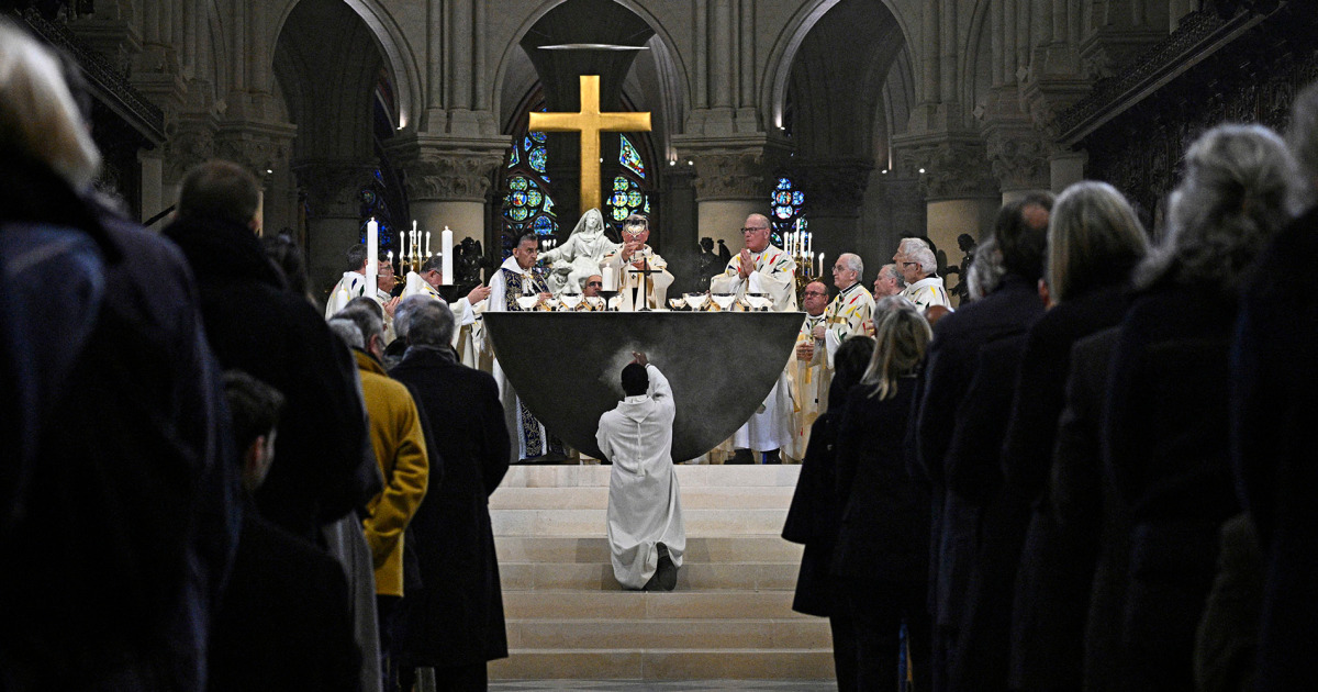 Paris’ Notre Dame celebrates first Sunday Mass since fire five years ago