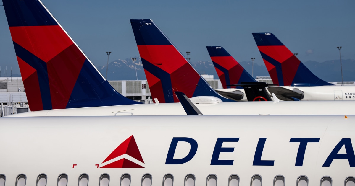 Person with out ticket sneaks onto Delta flight from Seattle to Hawaii, is kicked off airplane