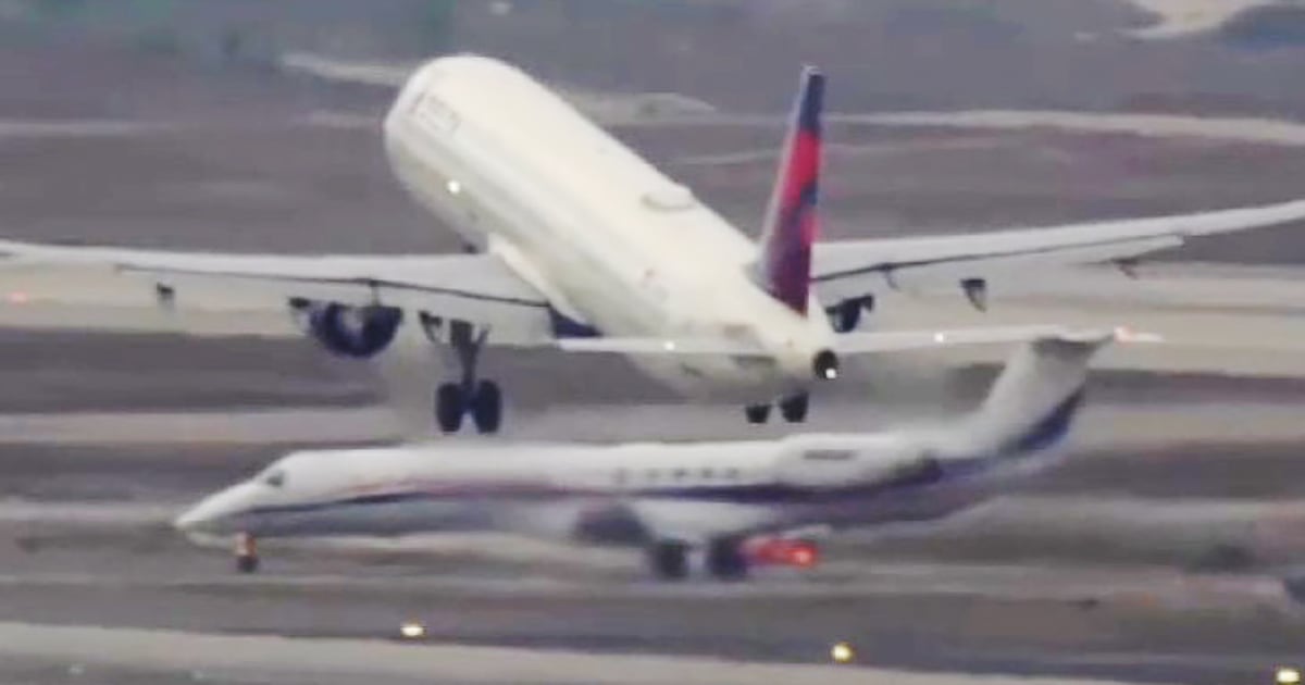 Jet carrying Gonzaga men’s basketball team nearly collided with flight taking off at LAX