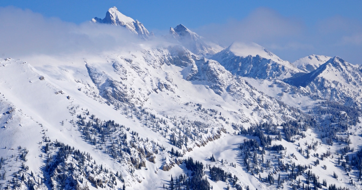 Una persona muere en una gran avalancha en el interior del oeste de Wyoming