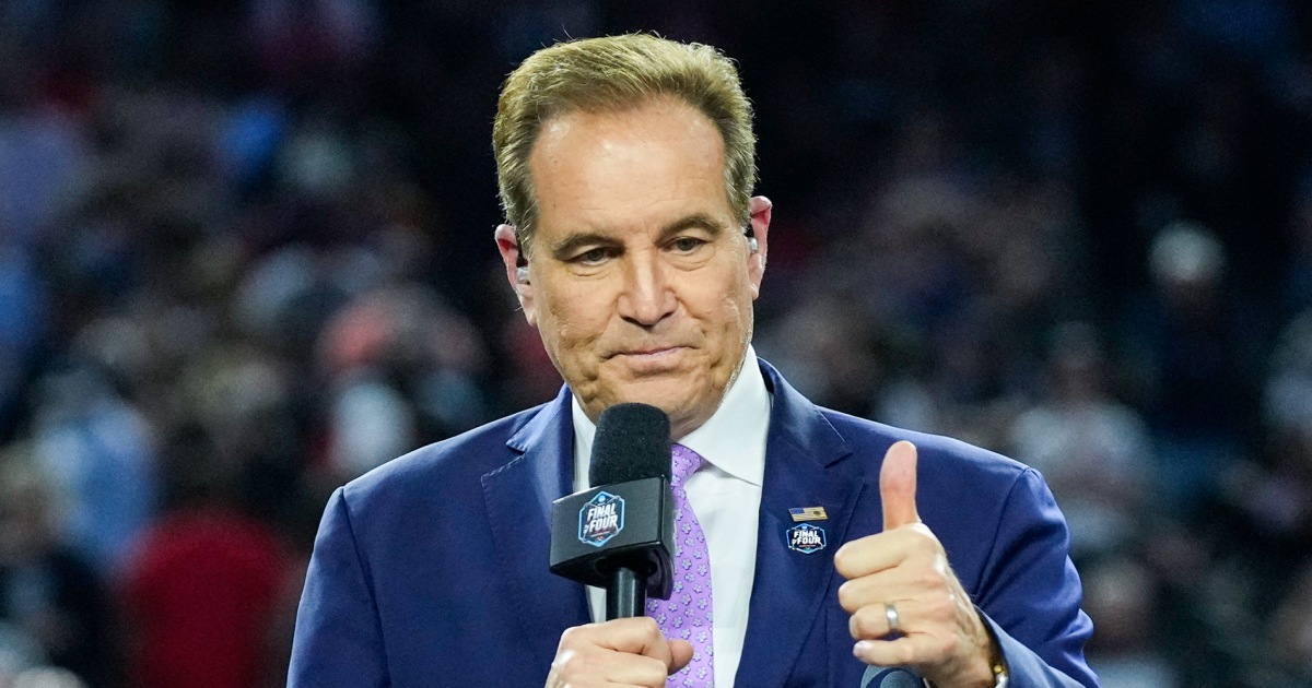 Jim Nantz Reaches 500th Game, Faces On-Air Incident