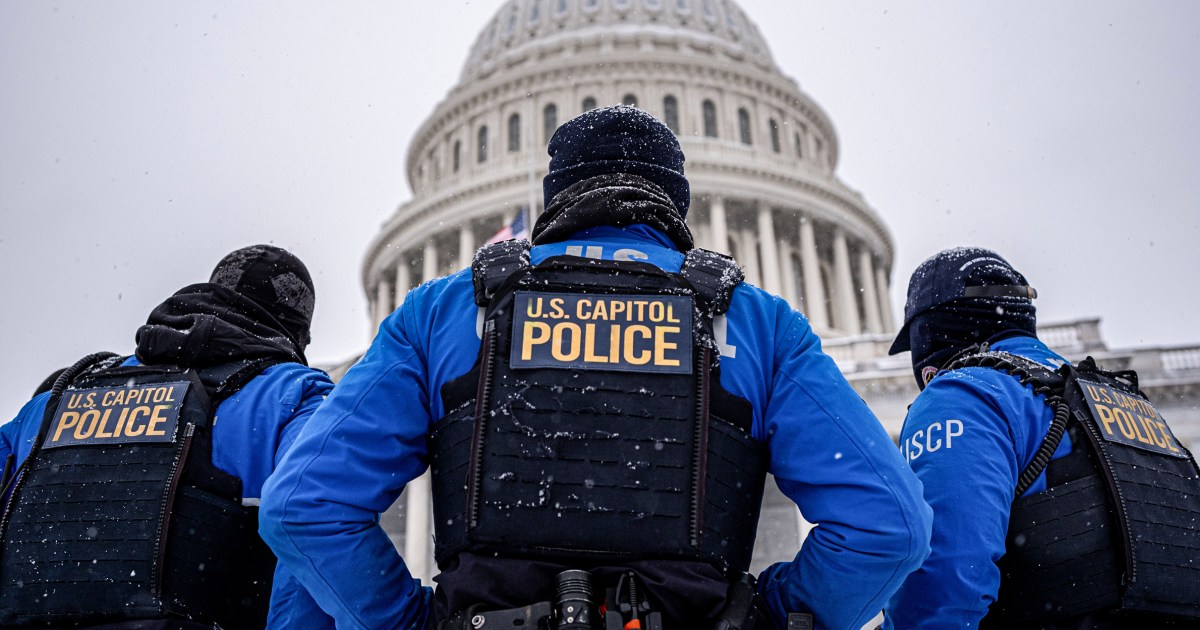 The police officer of the American Capitol Police who left the visitor with a firearm