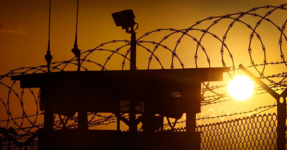 Trump admin plans to use notorious Guantánamo detention facility and nearby tents to hold immigrants