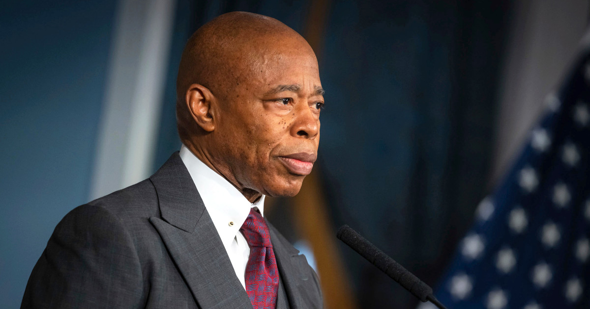 Judge delays decision on whether to dismiss N.Y. Mayor Eric Adams' corruption case