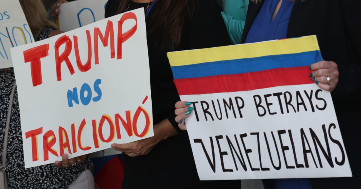 Un juez federal impide a la Administración Trump invalidar los permisos ...