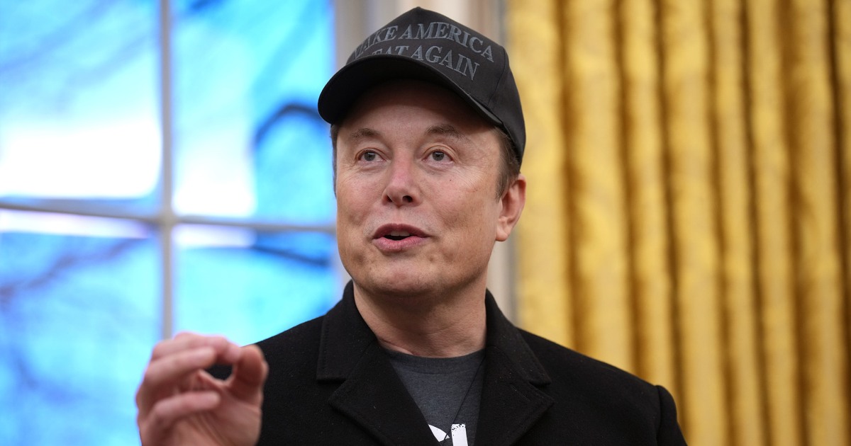 Elon Musk slams Social Security as a ‘Ponzi scheme,’ sparking new concerns