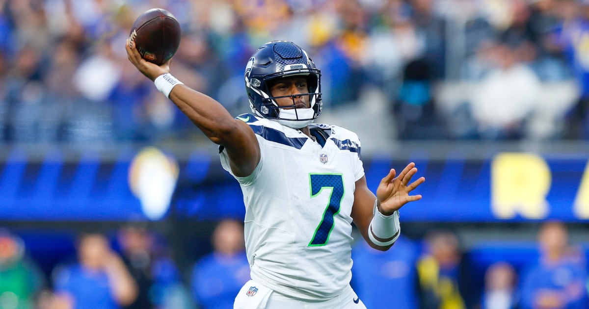 Seattle Seahawks trade QB Geno Smith to Las Vegas Raiders for third-round pick: Reports