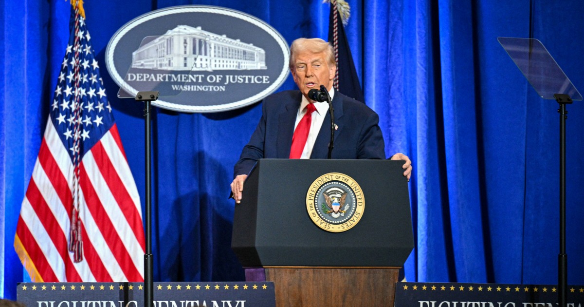 Juez expande su bloqueo temporal a los planes de Trump de usar la Ley ...