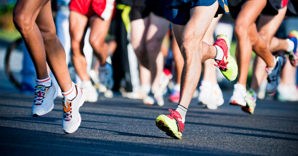 Organizers of Taiwan marathon apologize over trophies shaped like a Chinese machine gun