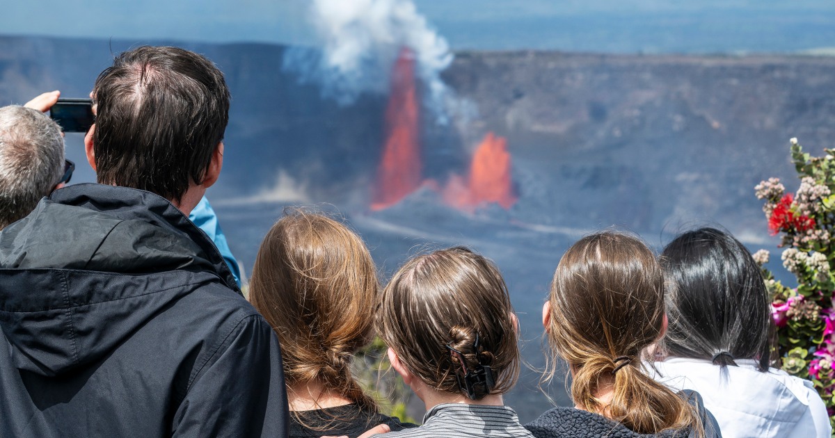 Hawaii’s Kilauea volcano puts on dazzling show with lava fountains hundreds of feet high