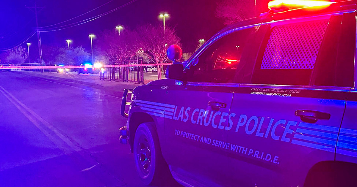 At least 3 killed, 14 injured in late-night shooting at a New Mexico park