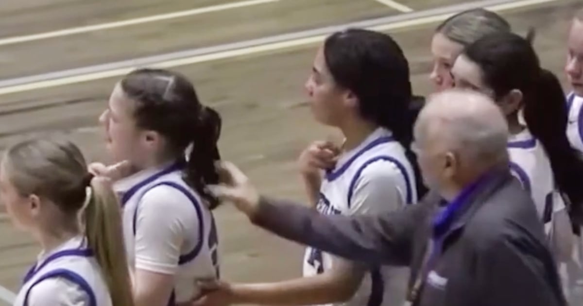 Girls basketball coach in upstate New York fired after pulling player's ponytail in angry confrontation