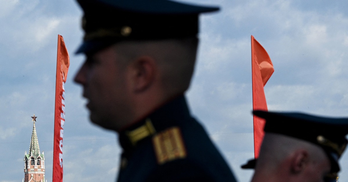 Ukrainian drone attack disrupts Moscow airports as Chinese President Xi ...
