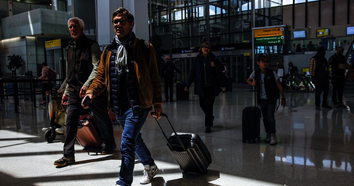 Cómo navegar en el aeropuerto de Newark en medio de retrasos y interrupciones