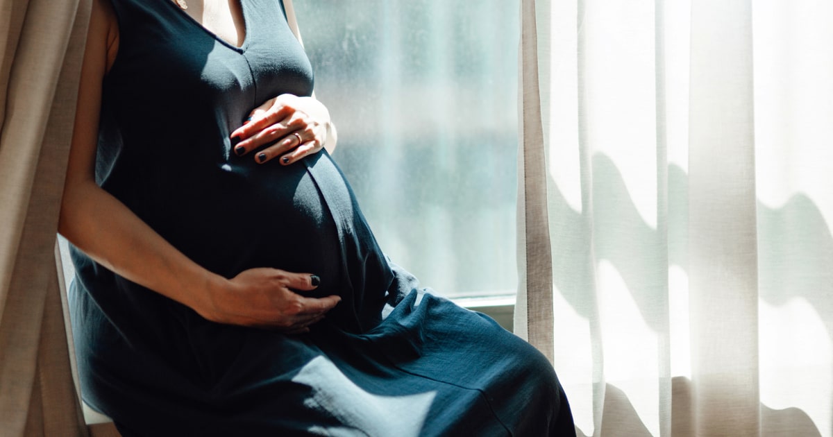 Pregnant Cuban immigrant worries about baby's citizenship as Supreme Court weighs Trump order