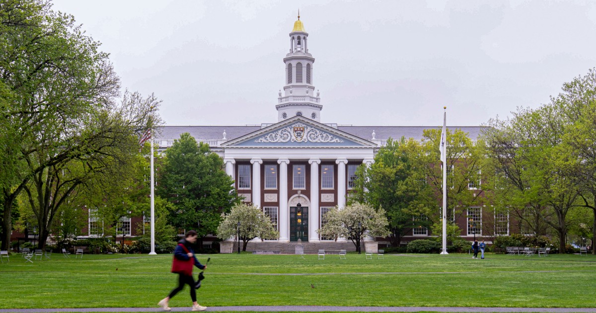 Trump administration blocks Harvards ability to enroll international students