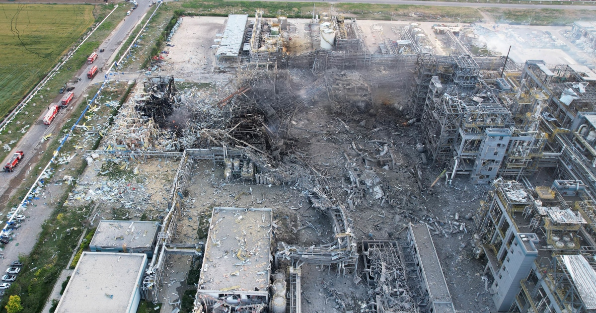 5 dead and 6 missing after explosion at Chinese chemical plant