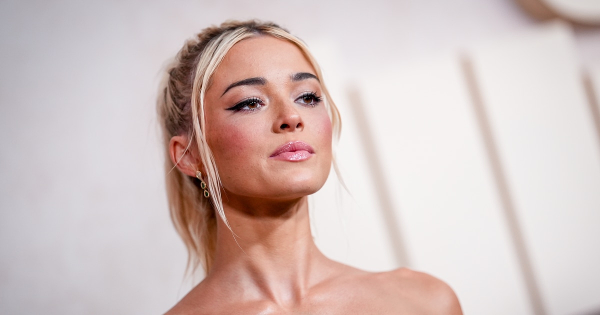 SI cover model Livvy Dunne says she's being stalked in airports by 'middle-aged men'