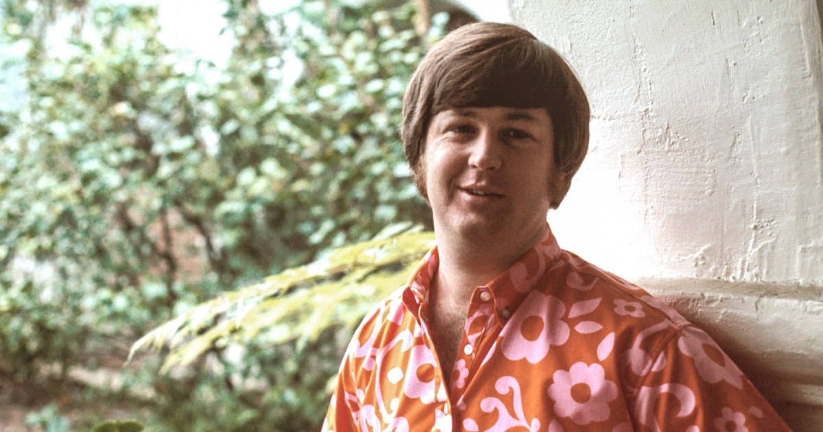 Brian Wilson, influential pop pioneer and leader of the Beach Boys, dies at 82