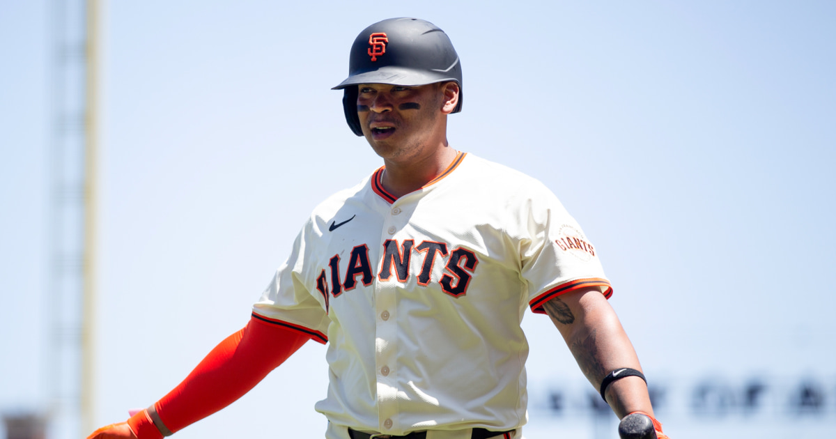 Rafael Devers hits his first Giants home run against the Red Sox, his former team