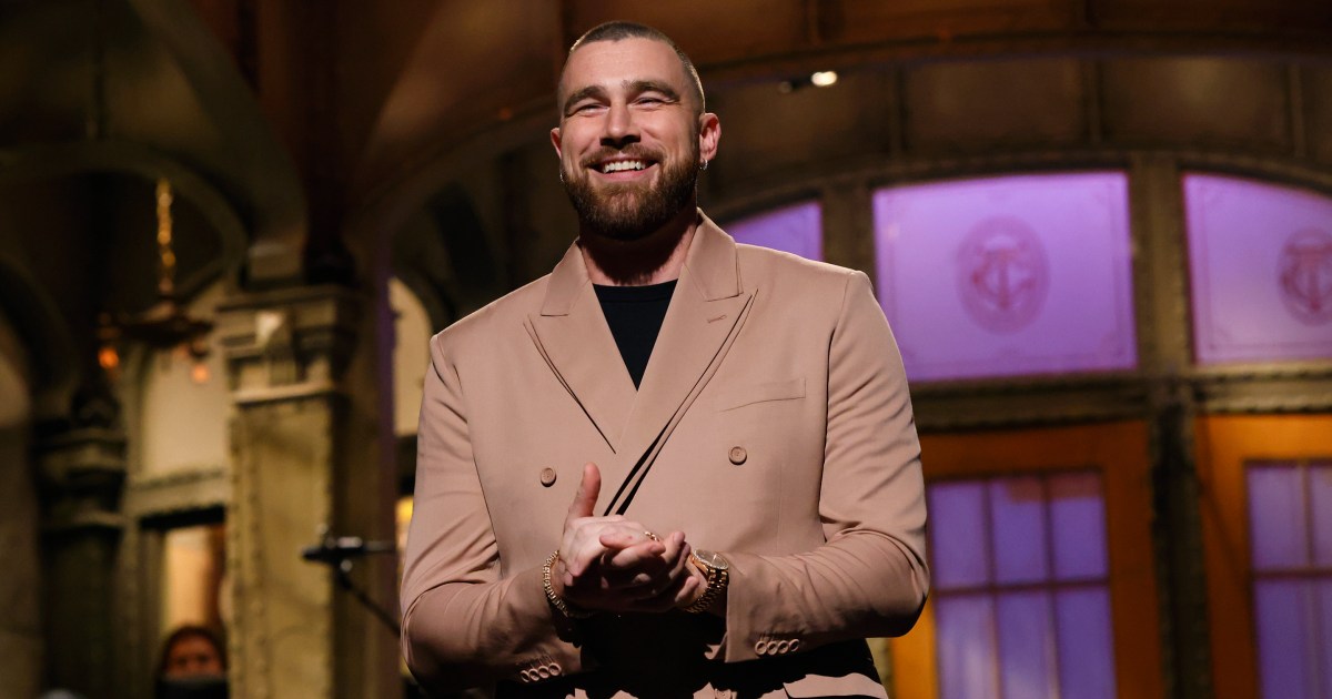 Travis Kelce opens up about how reading challenges affected his 'SNL' debut