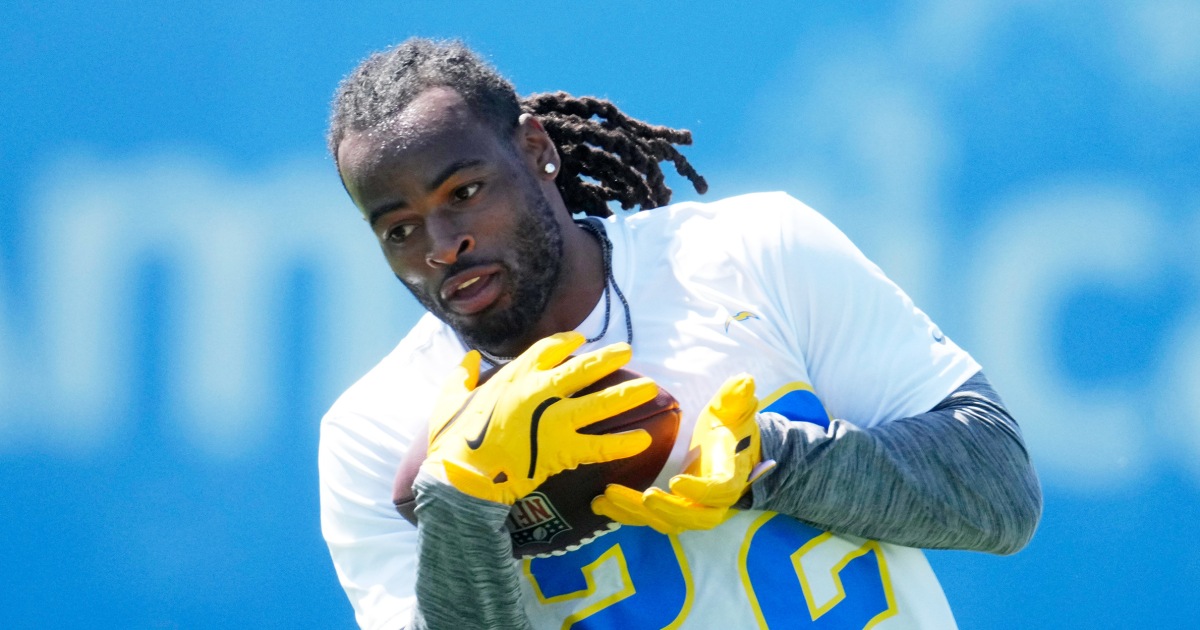 Chargers running back Najee Harris injured in fireworks 'mishap' on Fourth of July
