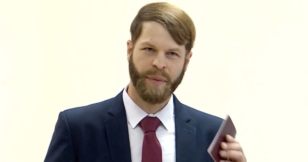 Američan, ktorý pomáhal Rusku na Ukrajine, dostal od Putina ruský pas
