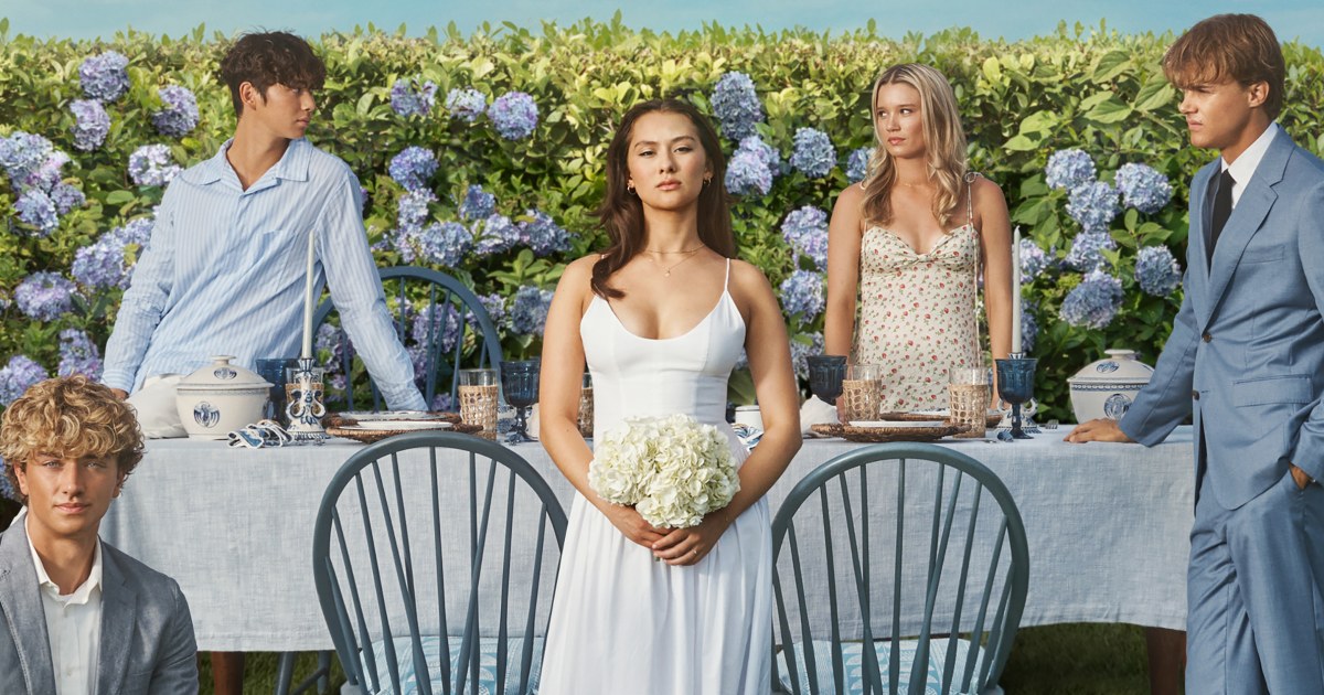'The Summer I Turned Pretty' doesn't want fans to take their fictional 'shipping' too far
