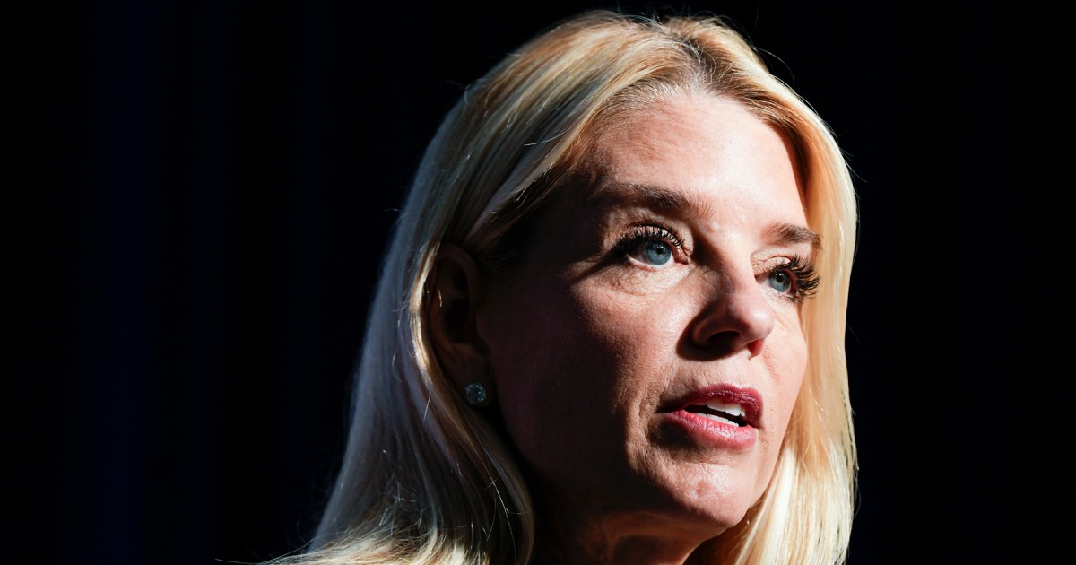 AG Pam Bondi orders outlandish grand jury probe into Gabbard-driven conspiracy theories