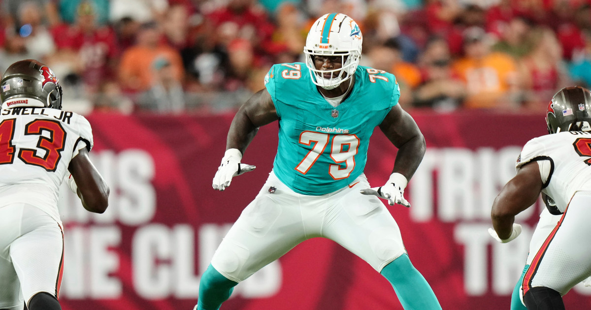 Miami Dolphins' Bayron Matos airlifted to hospital after training camp injury