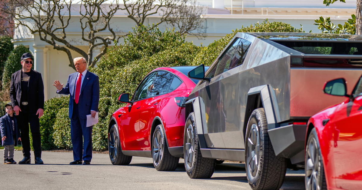 Tesla stocks drop sharply after disappointing second-quarter profits