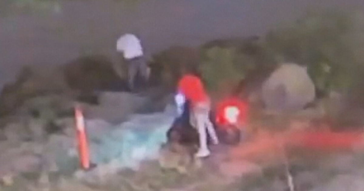 Off-duty border patrol agent shot in apparent random robbery in NYC park, police say