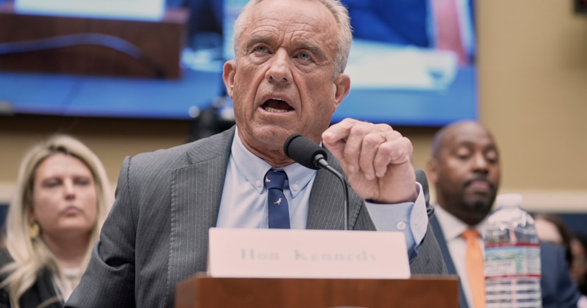 ¡Alarma en Chile! Médicos Claman: Acciones Anti-Vacunas de Robert F. Kennedy Jr. Representan un Riesgo para la Salud Pública