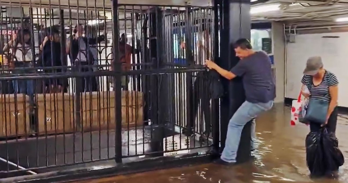 Heavy Rain Floods NYC Subways, Governor Declares Emergency