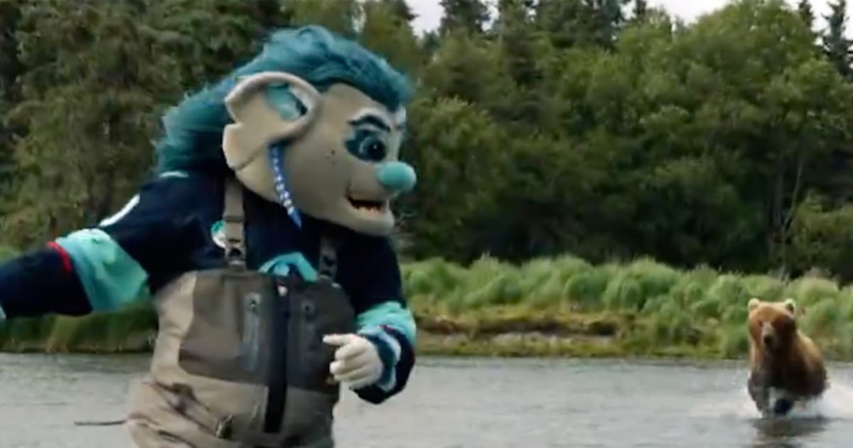 Video captures moment Seattle Kraken mascot is chased by charging bear