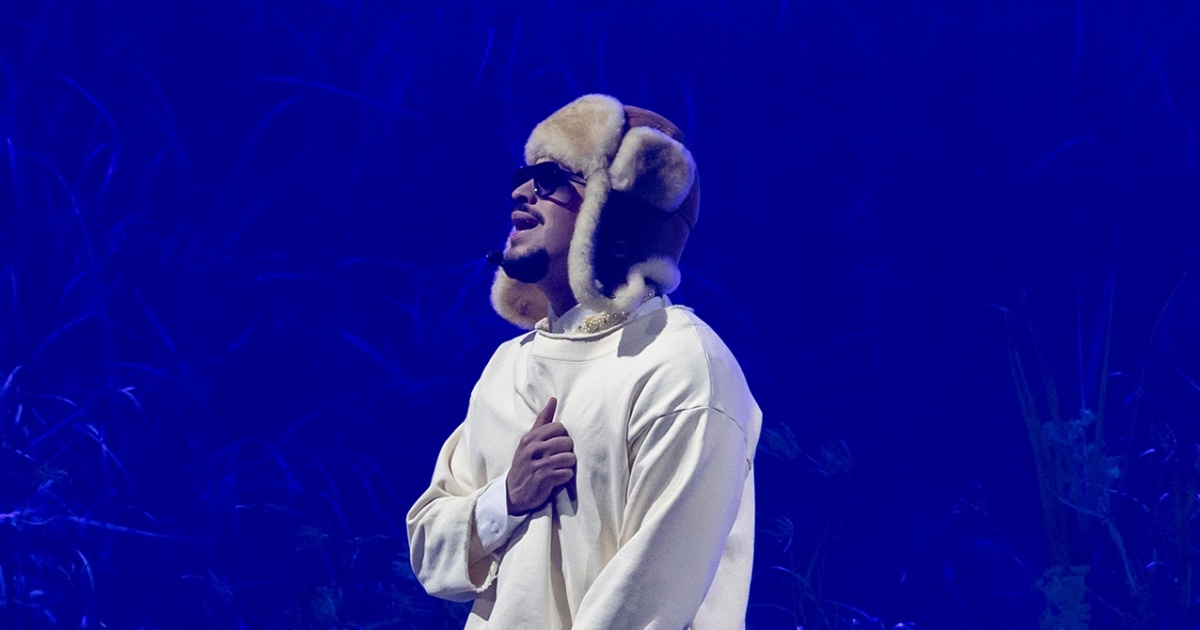A U.S. tourist who flew to Puerto Rico for a Bad Bunny concert was fatally shot, police say