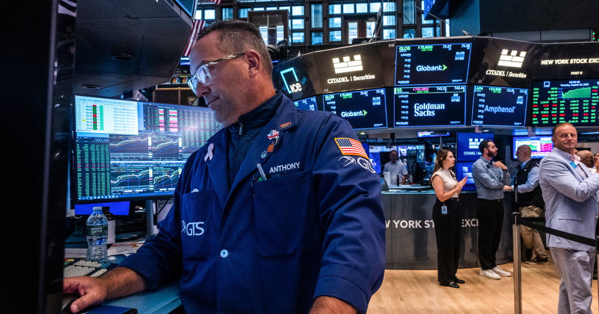 https://media-cldnry.s-nbcnews.com/image/upload/t_nbcnews-fp-1200-630,f_auto,q_auto:best/rockcms/2025-08/250812-new-york-stock-exchange-ew-527p-8e7bb8.jpg