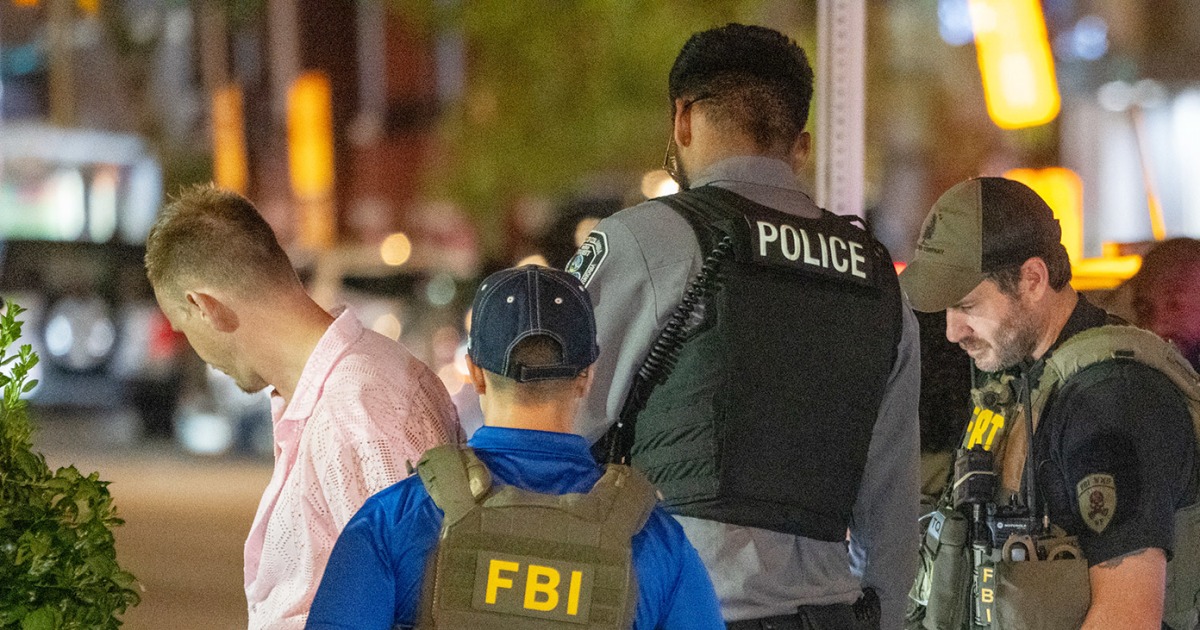Grand jury declines to indict man who threw a sandwich at federal officer in D.C.