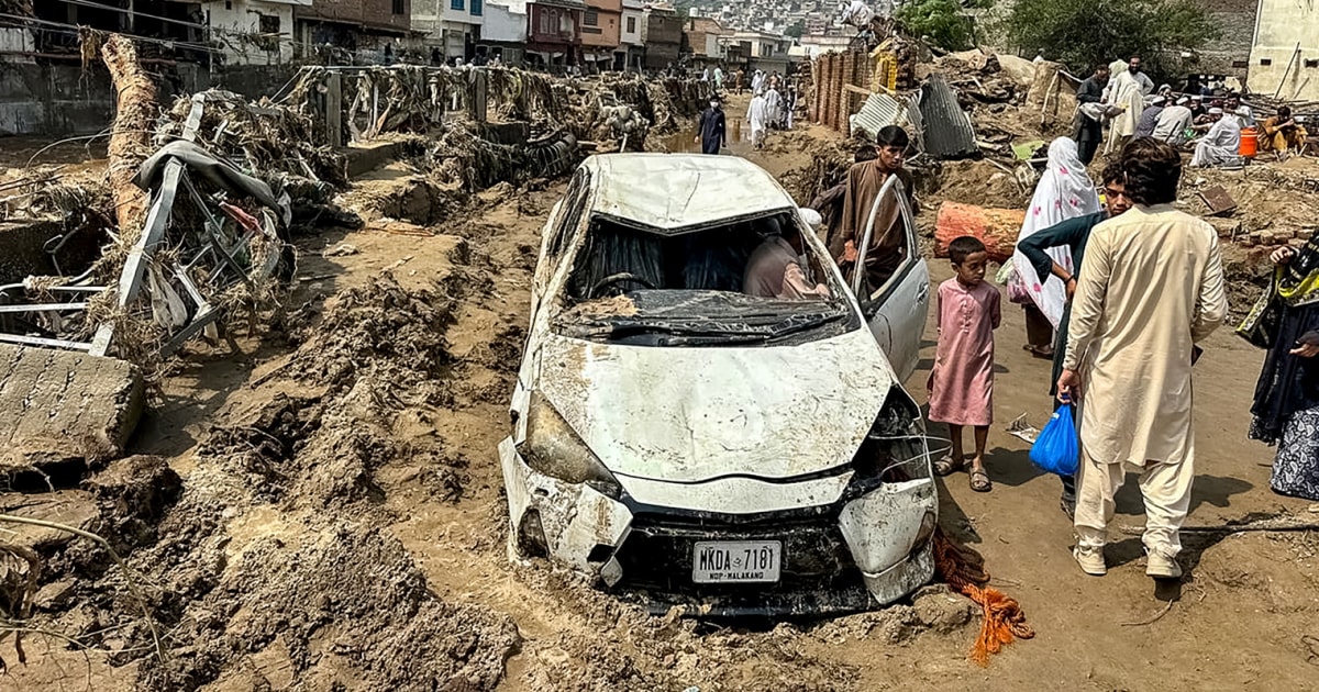 Pakistan Grapples with Deadly Flash Floods; Kashmir Also Affected as Death Toll Climbs