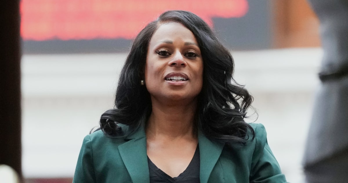 Texas Democrat spends night on House floor, alleges ‘illegal confinement’