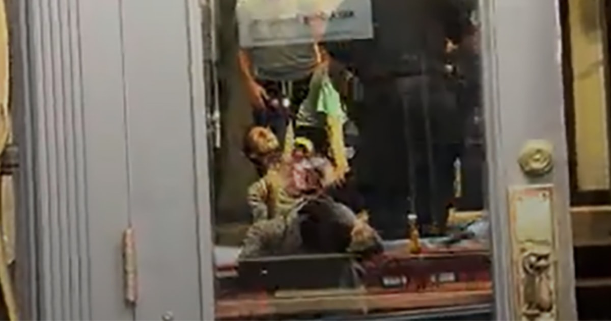 Video exhibits protesters forcibly pulled inside Egyptian Mission constructing in New York Metropolis
