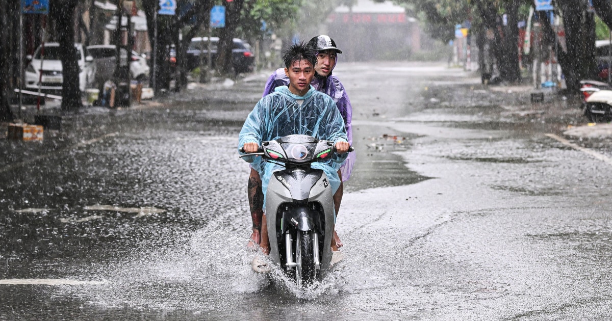 Vietnam braces for Typhoon Kajiki as it nears coast