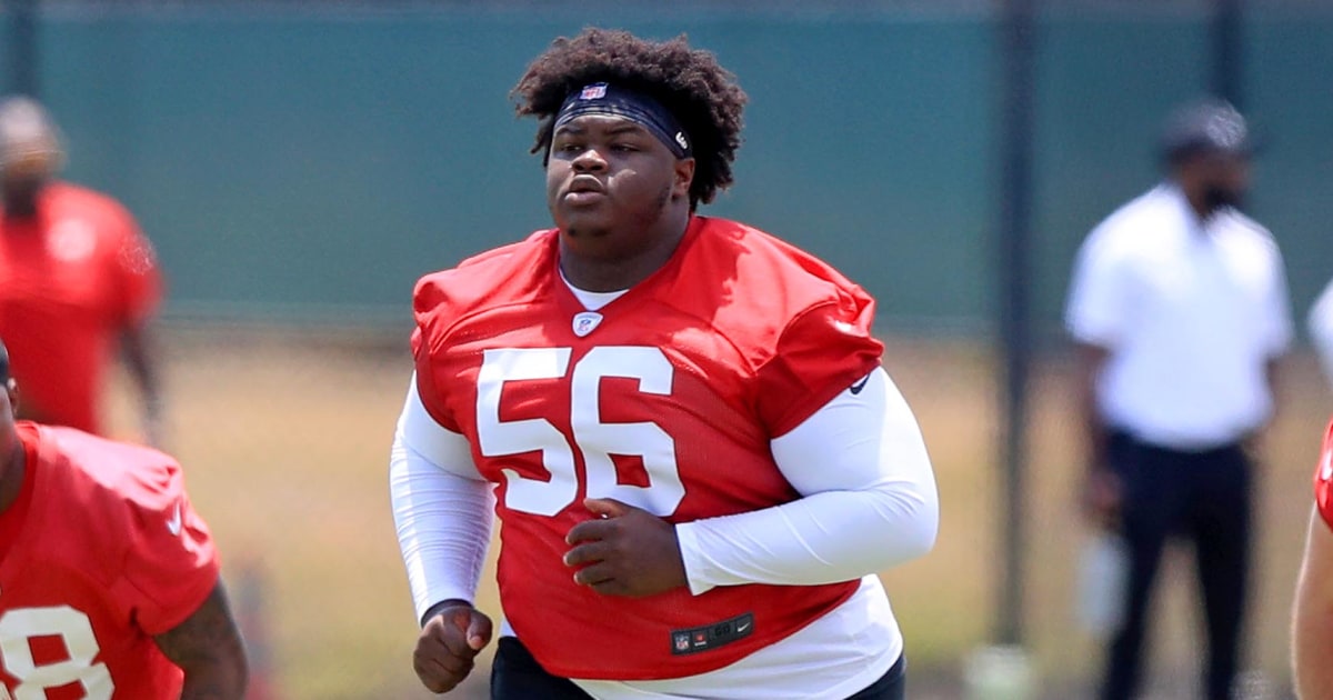 Desmond Watson, the heaviest player in NFL history, released by Tampa Bay Bucs