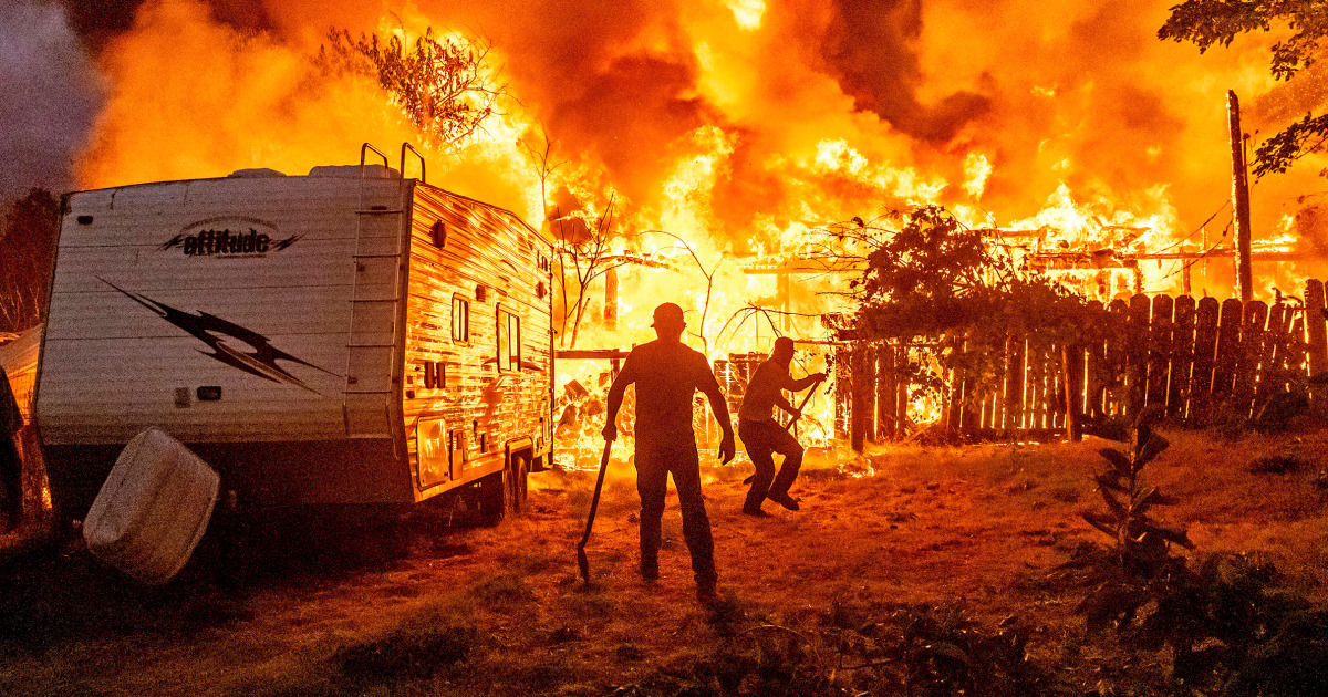 Quick-moving wildfire scorches historic California gold mining town, burning multiple homes