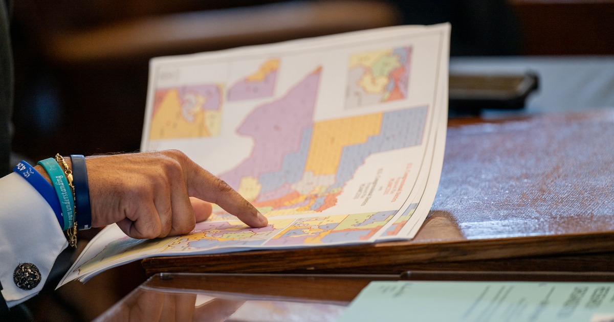 Poll: Most Americans oppose political parties drawing election lines