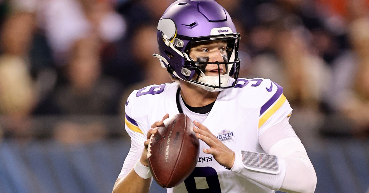 The New York Giants acquire quarterback J.J. McCarthy from the Minnesota Vikings for a 2027 fifth-round pick less than a week after learning Jaxson Dart would be out for the rest of the regular season.