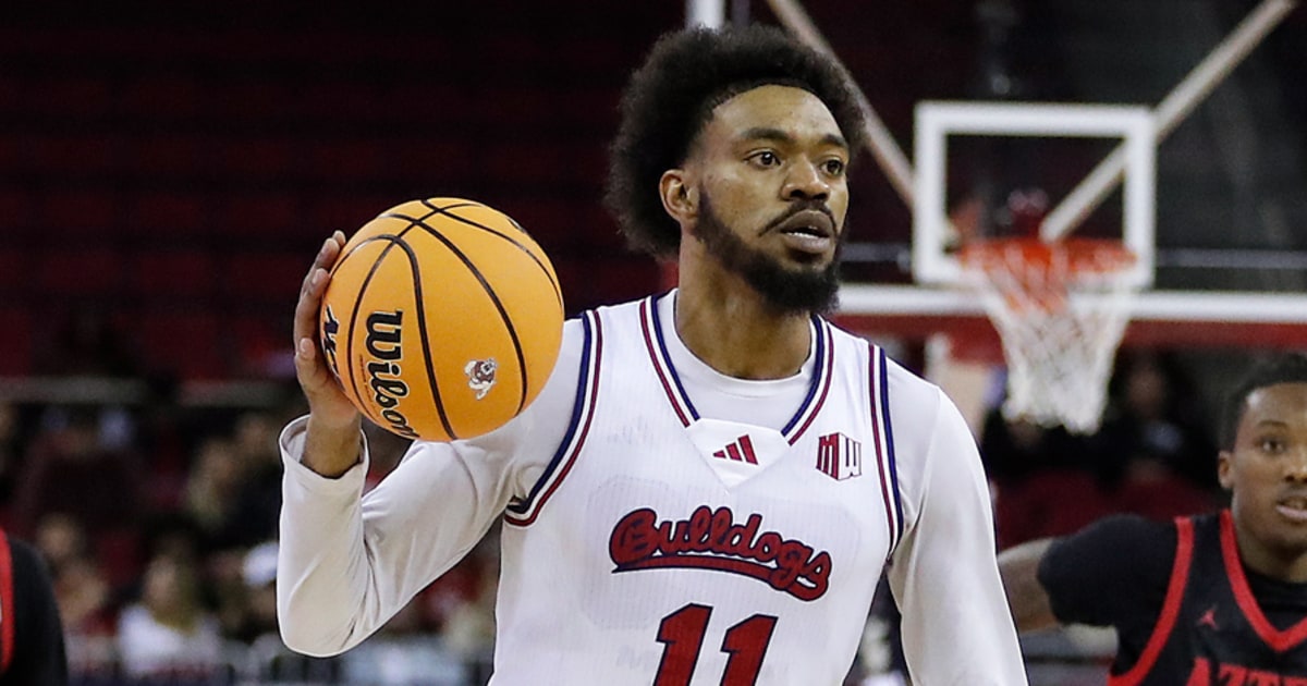 NCAA bans 3 college basketball players for betting on their own games at Fresno St, San Jose St
