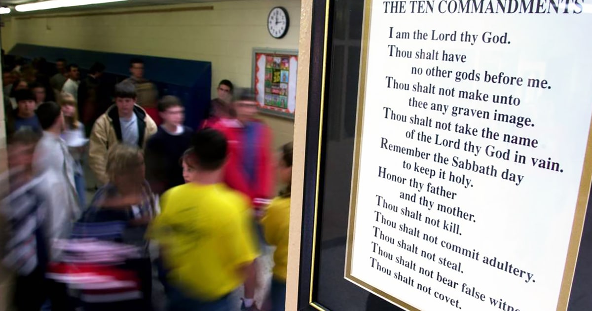 How some Texas academics are preventing the Ten Commandments regulation in lecture rooms